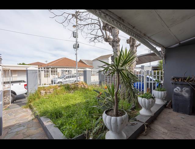 2 BEDROOM FREEHOLD FOR SALE IN WYNBERG